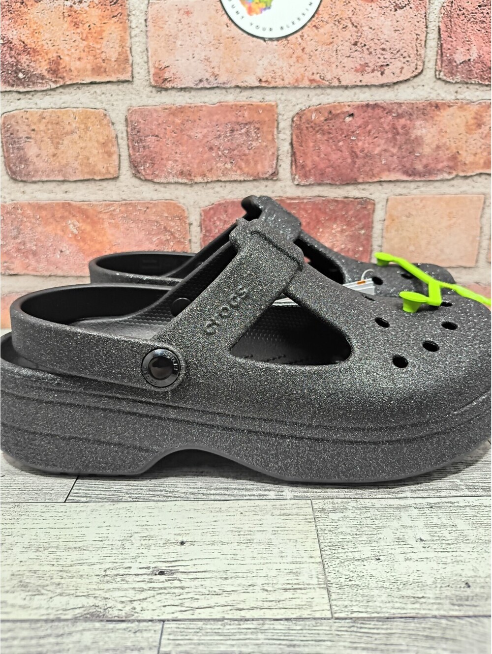 Crocs Mary Jane Glitter Clog Youth Black Glitter Size J6 211172-001 NWT - Picture 5 of 9